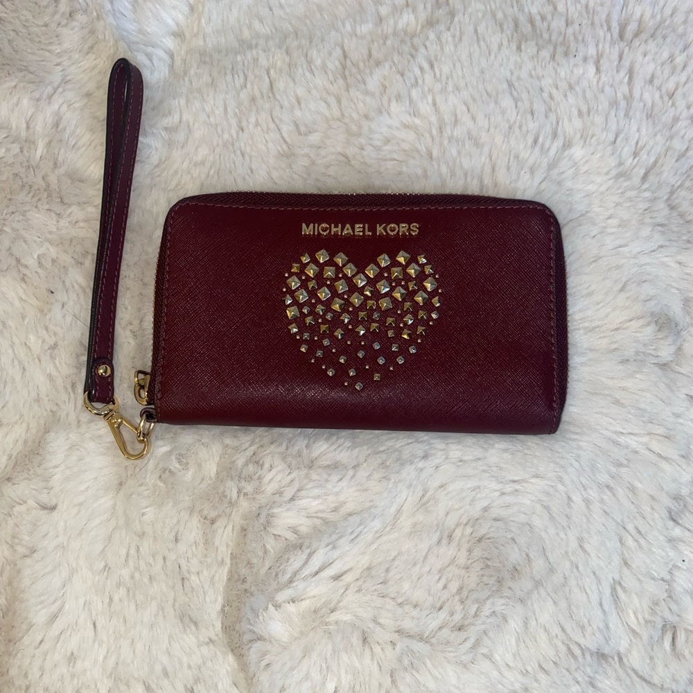 Michale kors studded heart wallet